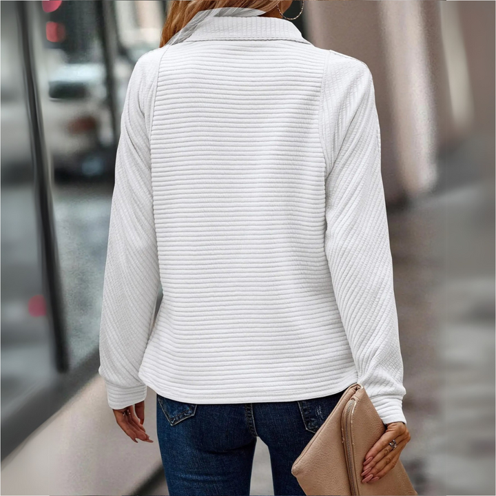 Suzanne | Sweter z półgolfem i ozdobnymi detalami